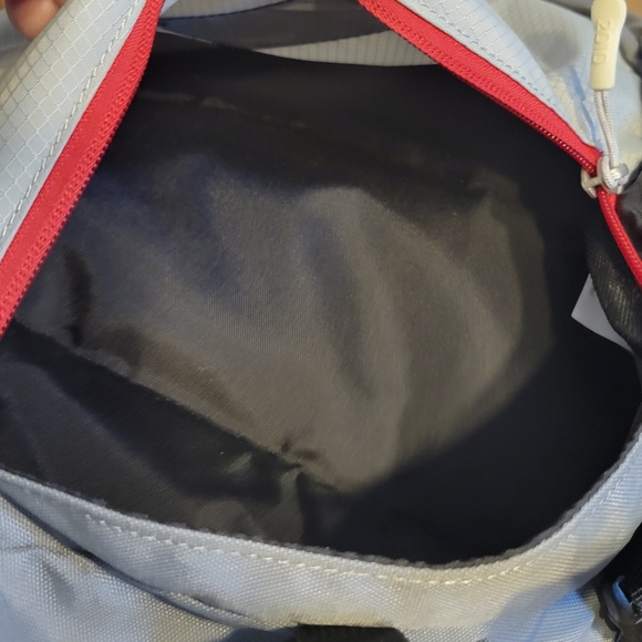 CTV 2010 Olympic side carry bag in like new shape - Picture 4 of 5